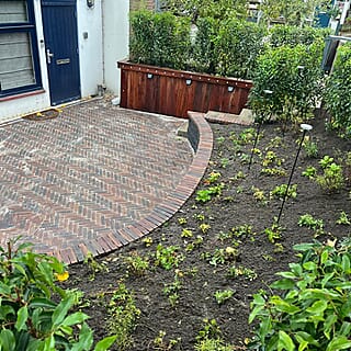 Tuin met hoogte verschillen