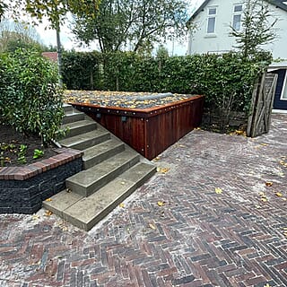 Tuin met hoogte verschillen