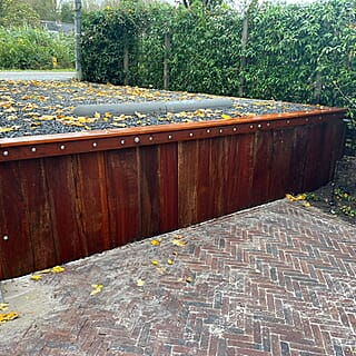 Tuin met hoogte verschillen