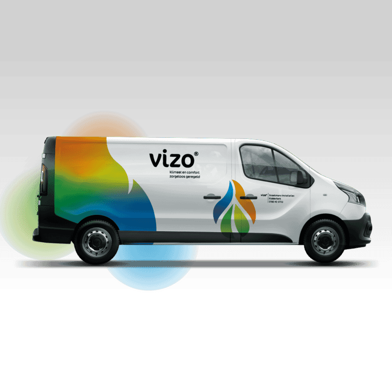 vizo_signing_busbelettering