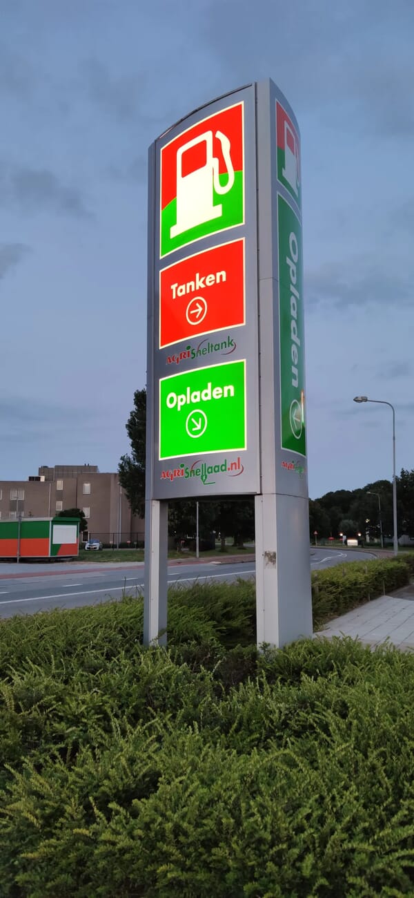 3_lichtbakken_artestiq_sign_bedrijf_bruinisse_zeeland