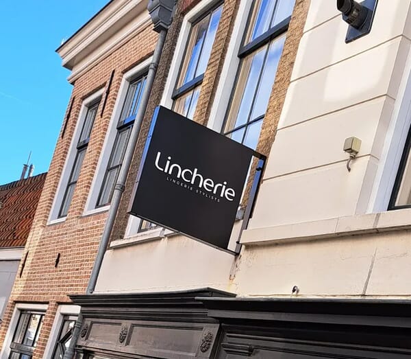 4_gevelreclame_artestiq_sign_bedrijf_bruinisse_zeeland