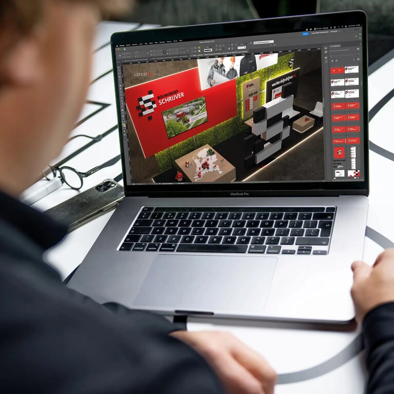 Een laptop met daarop een voorbeeld