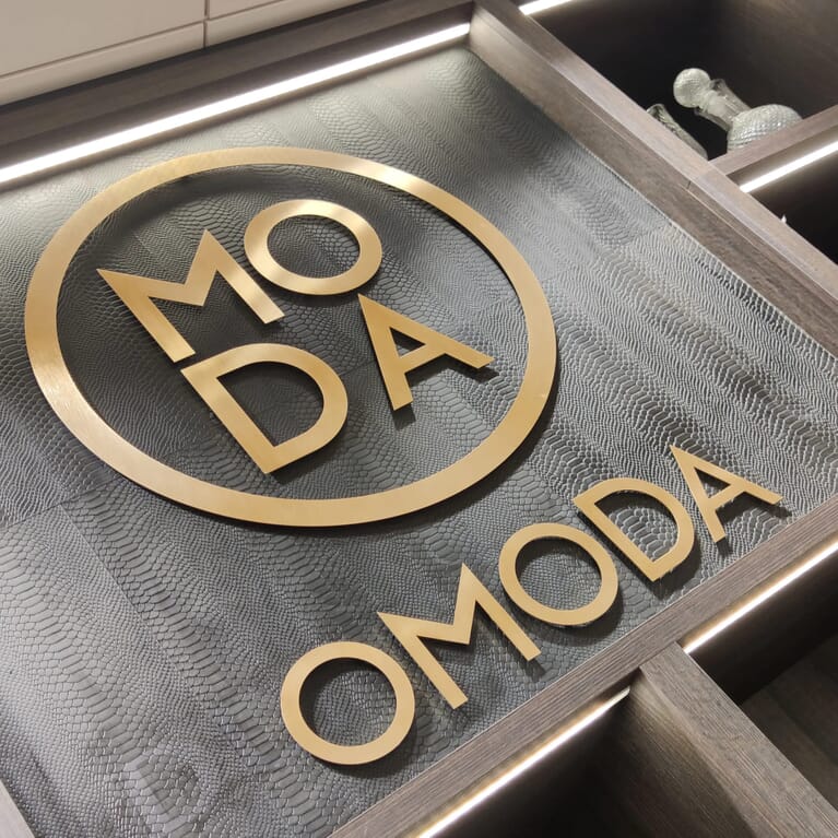 2_frees_letters_artestiq_bruinisse_zeeland_signing_bedrijf