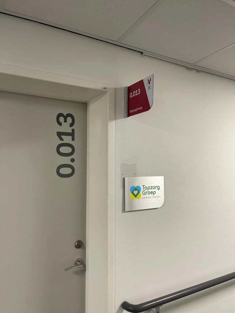 4_bewegwijzering_artestiq_bruinisse_zeeland_signing_bedrijf