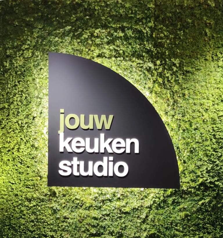 4_frees_letters_artestiq_bruinisse_zeeland_signing_bedrijf