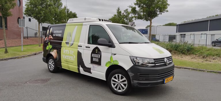 hoogerbrug_artestiq_sign_bedrijf_voertuigbelettering