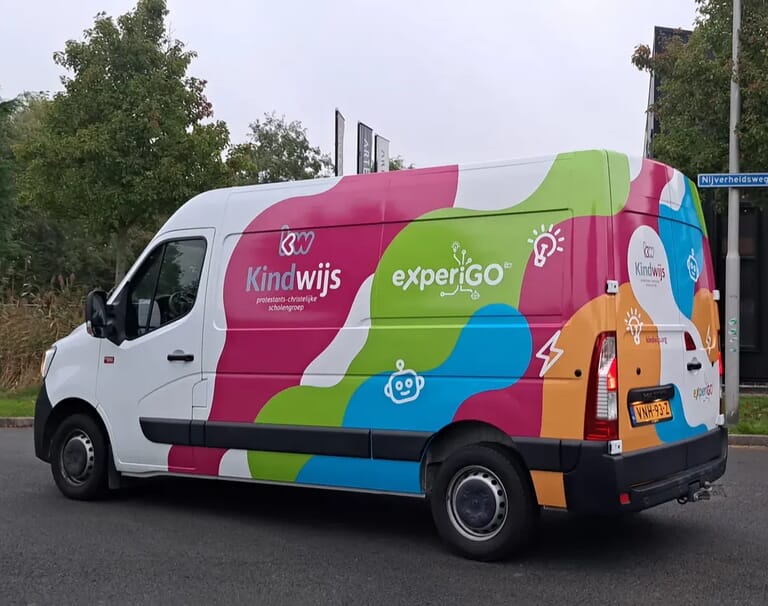 kindwijs_artestiq_sign_bedrijf_voertuigbelettering