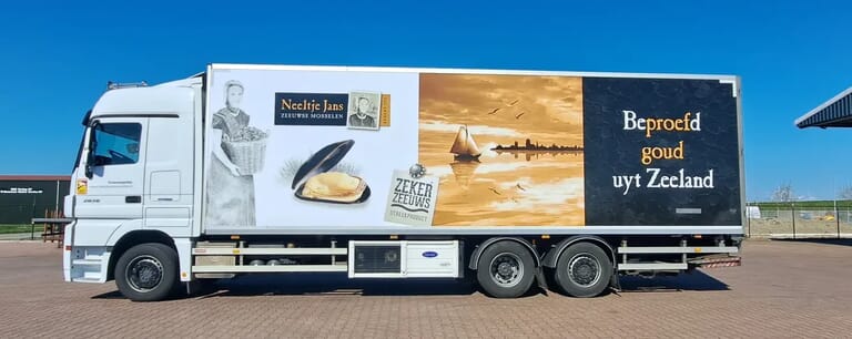 neeltjejans_vrachtwagen_artestiq_sign_bedrijf