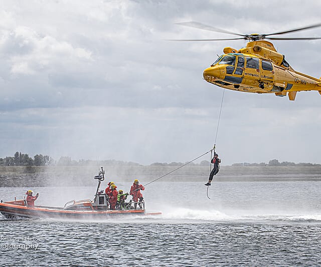 Reddingshelikopter Kustwacht demo WSV de Slikleggers