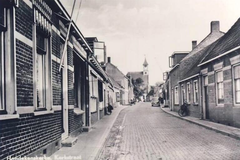 1950 Oprichting In 1950 werd Bouwbedrijf Nijsse opgericht als eenmanszaak.