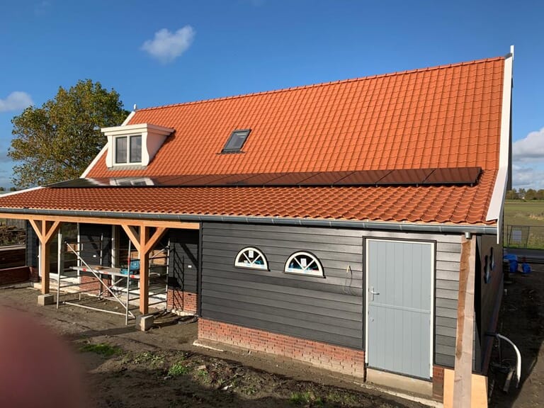 Oplevering boerderijwoning Oud-Vossemeer