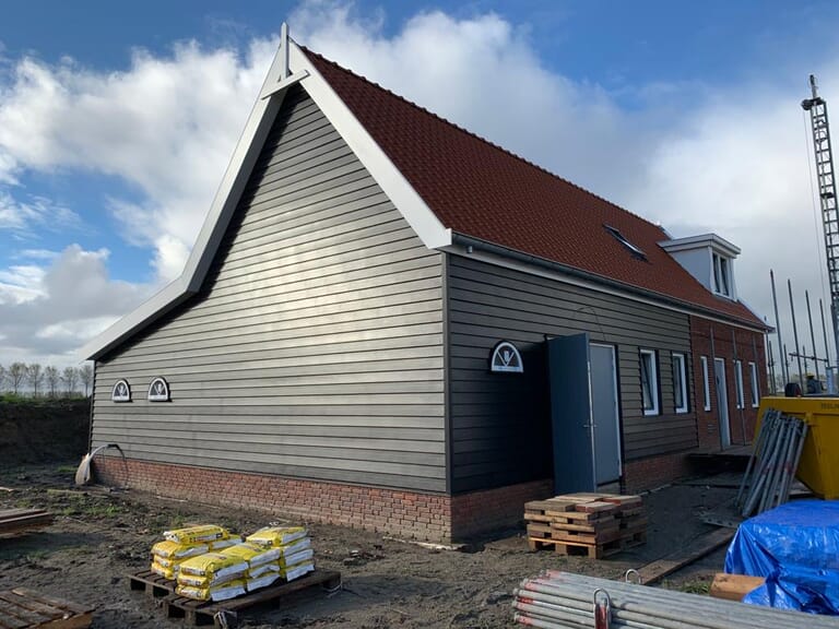 Oplevering boerderijwoning Oud-Vossemeer