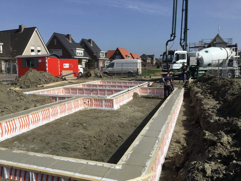 Begane grond vloer gestort woning nieuwbouwwijk "Steehof" Yerseke