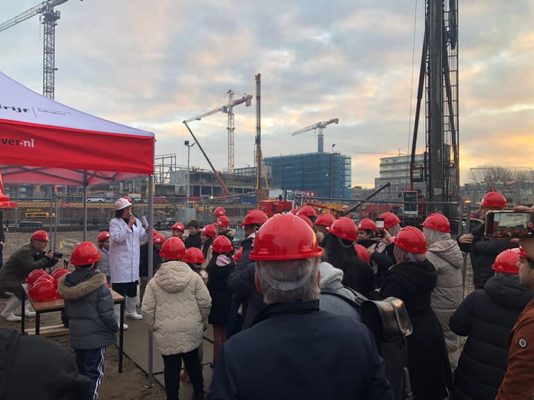 Officiële eerste paal geboord project "Nieuwbouw OBS Nelson Mandela"te Rotterdam