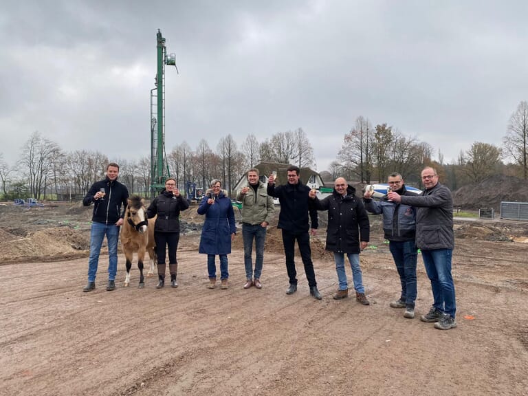 Nieuwbouw Manege de Wolfshoeve te Huijbergen