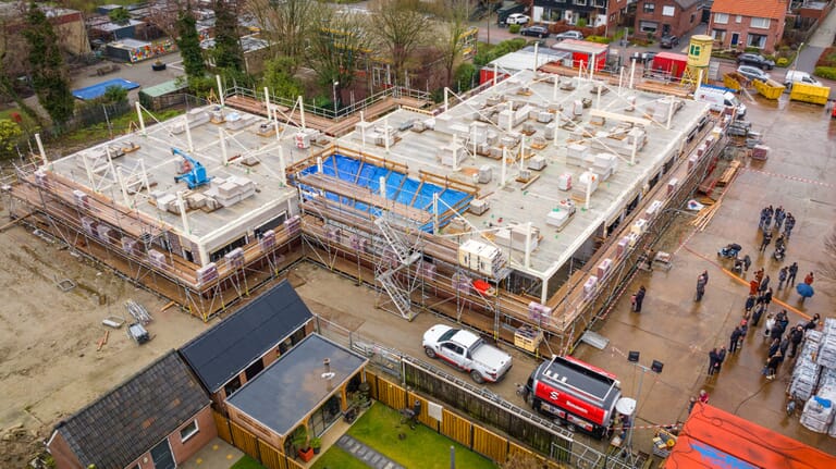 Eerste steenlegging Julianaschool Krabbendijke