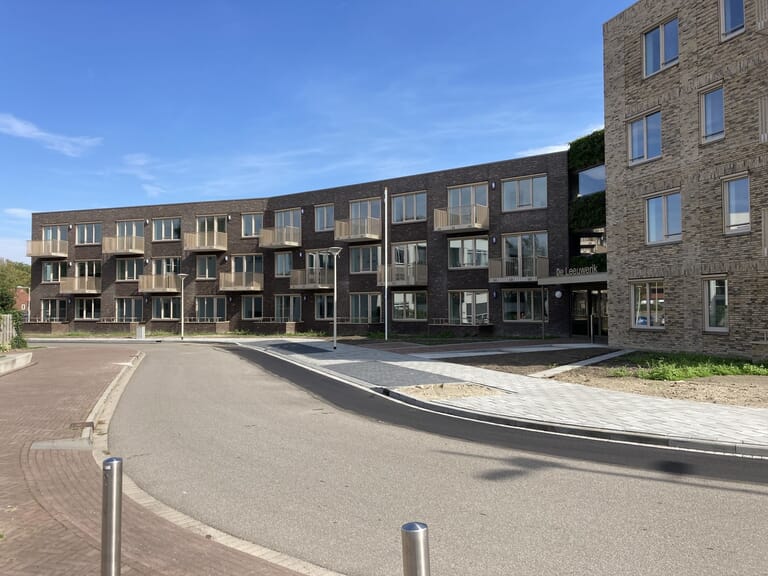 Oplevering 45 appartementen De Leeuwerik Halsteren