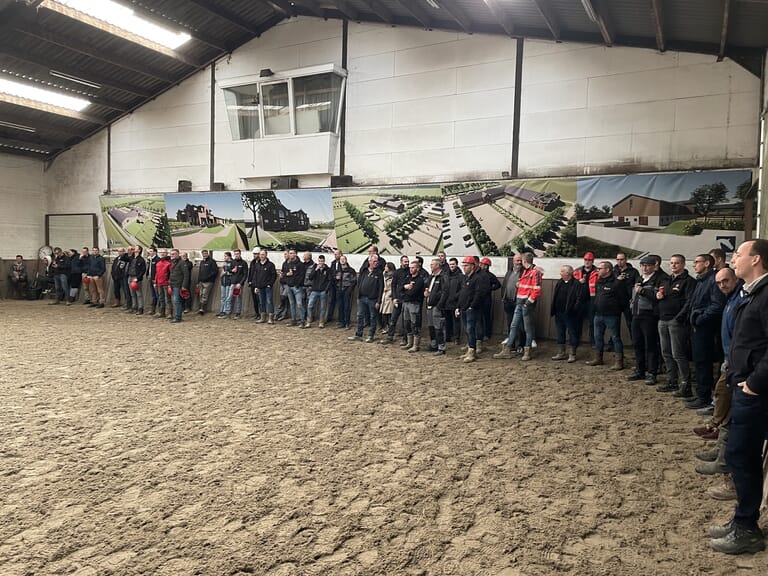 Bouwplaatsbezoek Manege Wolfshoeve in Huijbergen