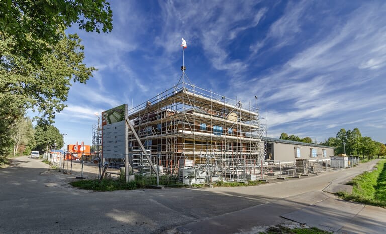 Bouwplaatsbezoek Manege Wolfshoeve in Huijbergen