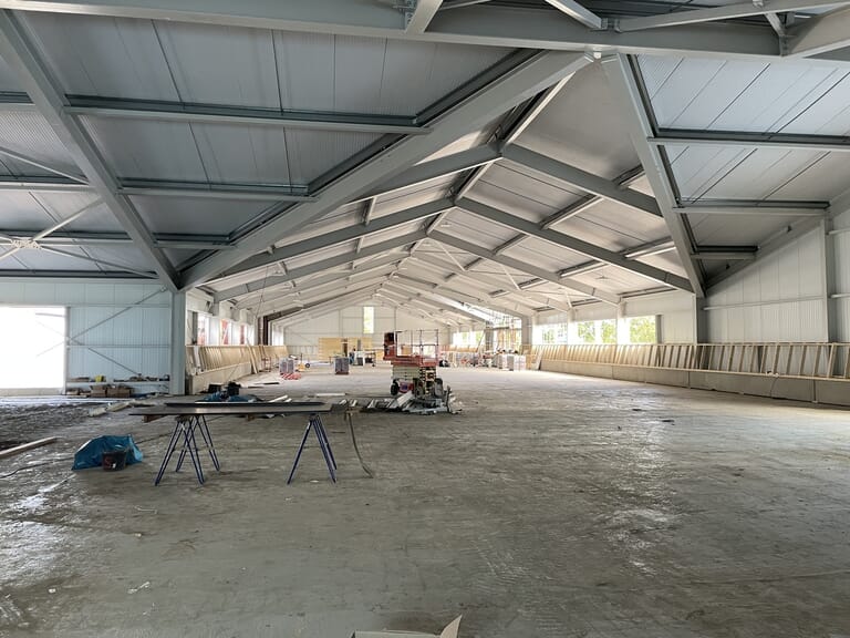 Bouwplaatsbezoek Manege Wolfshoeve in Huijbergen
