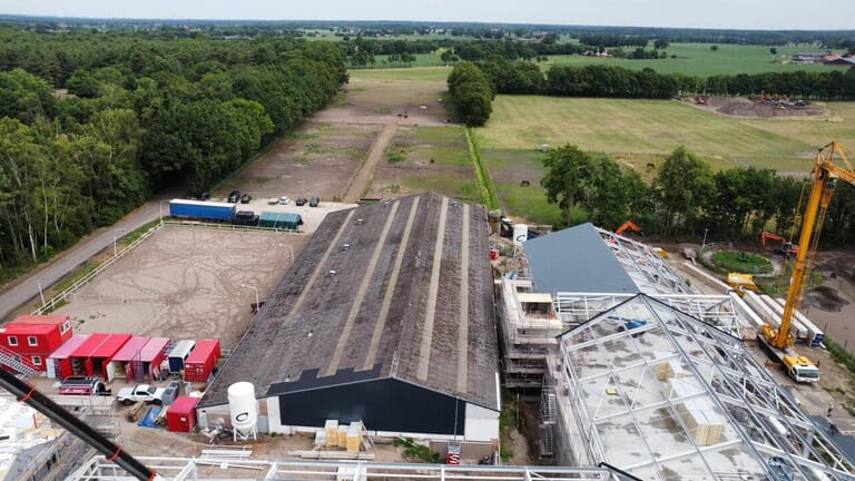 Nieuwbouw manege Wolfshoeve in Huijbergen
