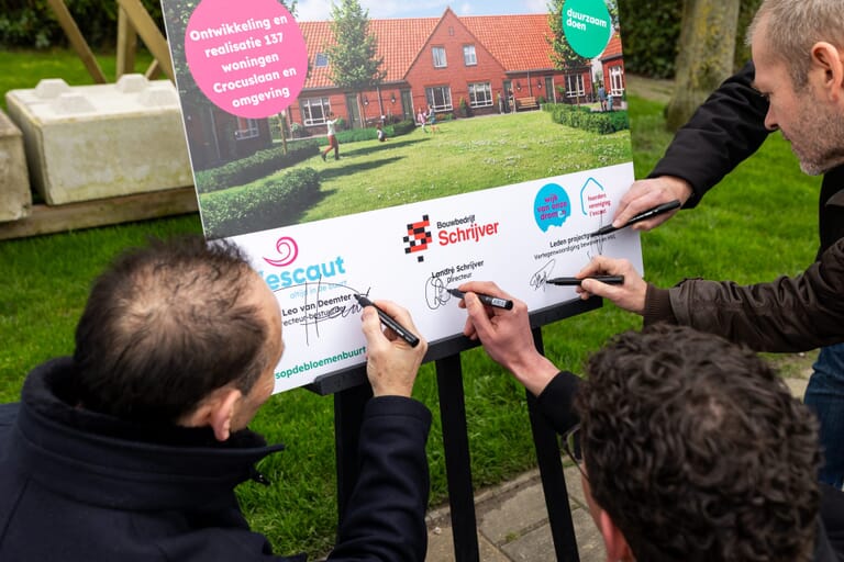Overeenkomst getekend nieuwbouw 137 woningen Crocuslaan Vlissingen