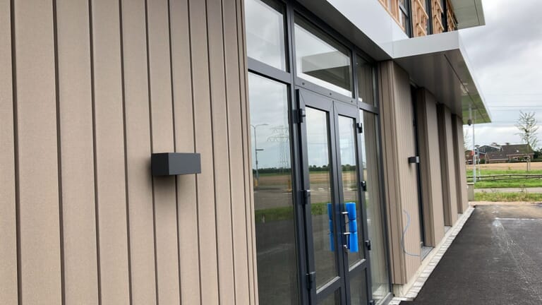 Oplevering bedrijfspand Quantiserv Kruiningen