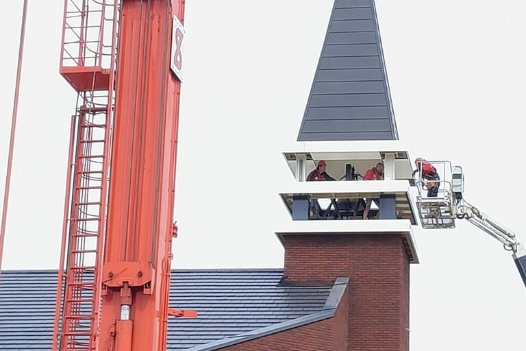 Hoogste punt nieuwbouw Hersteld Hervormde Gemeente IJsselmuiden
