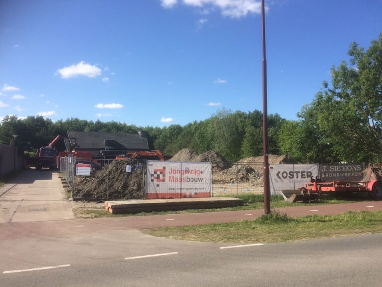 Hoogste punt 4 woningen Oudenbosch