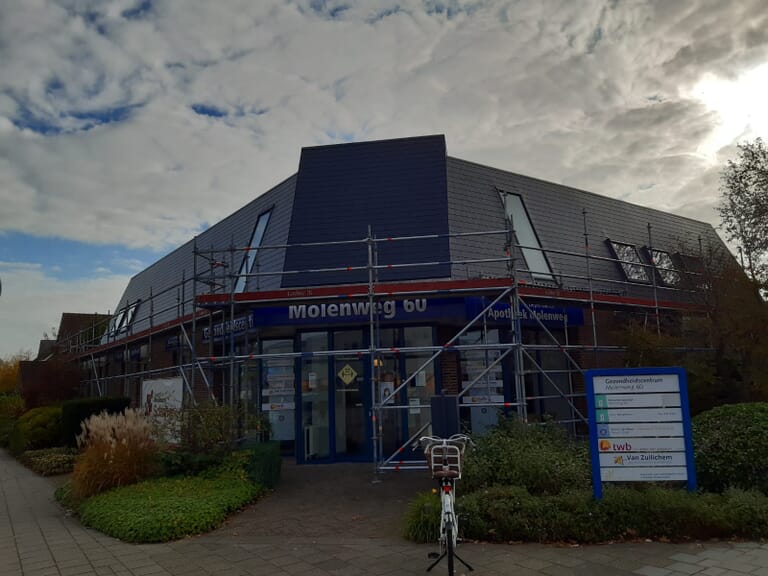Dakrenovatie diverse complexen Steenbergen