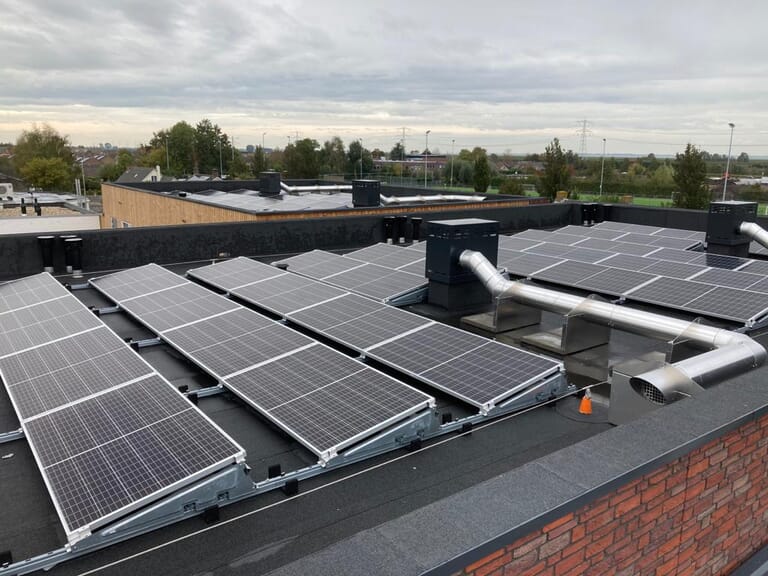 Nieuwbouw 34 zorgappartementen Nieulande Krabbendijke opgeleverd