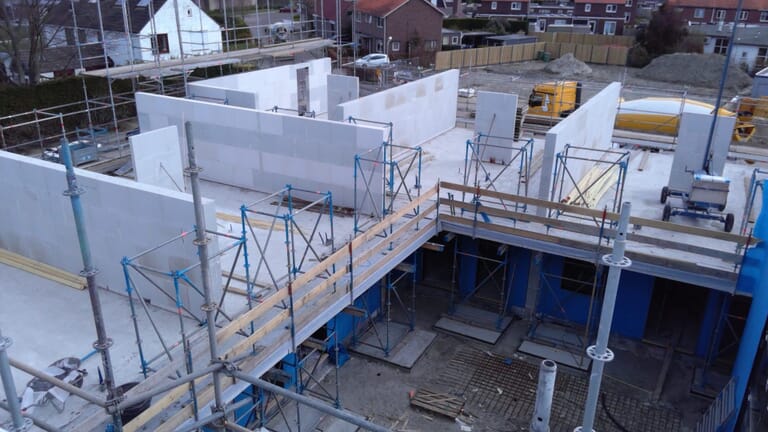 Nieuwbouw 34 zorgappartementen Nieulande Krabbendijke opgeleverd