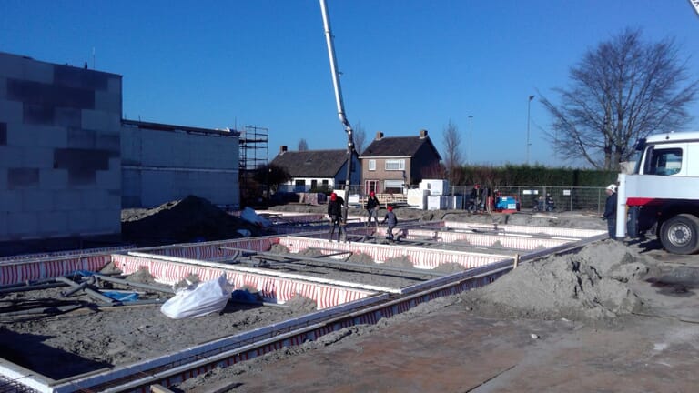 Nieuwbouw 34 zorgappartementen Nieulande Krabbendijke opgeleverd