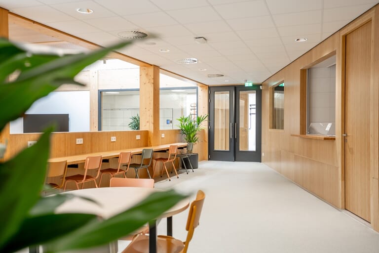 Oplevering COM-gebouw in Ridderkerk