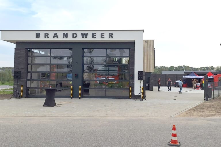 Oplevering Brandweerkazerne in Wouw
