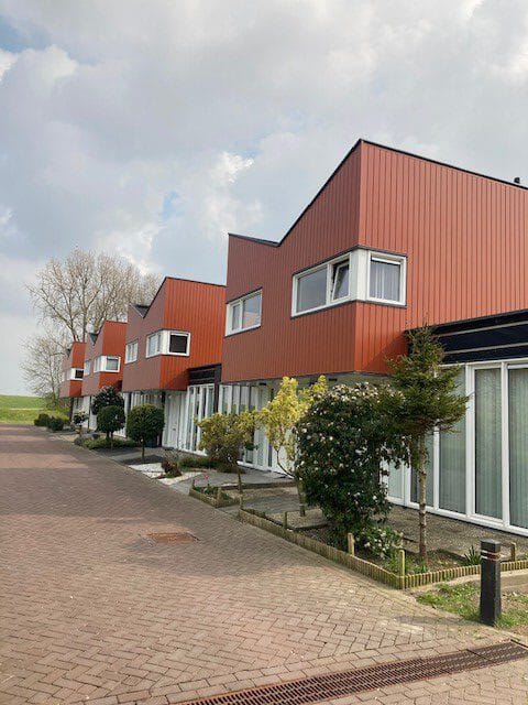 Gevelbekleding 12 woningen Ijssellaan in Hansweert