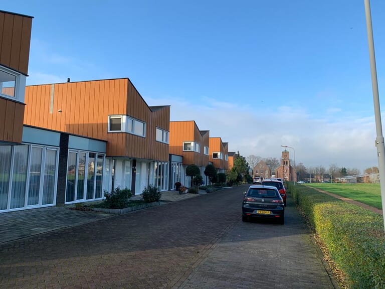 Gevelbekleding 12 woningen Ijssellaan in Hansweert