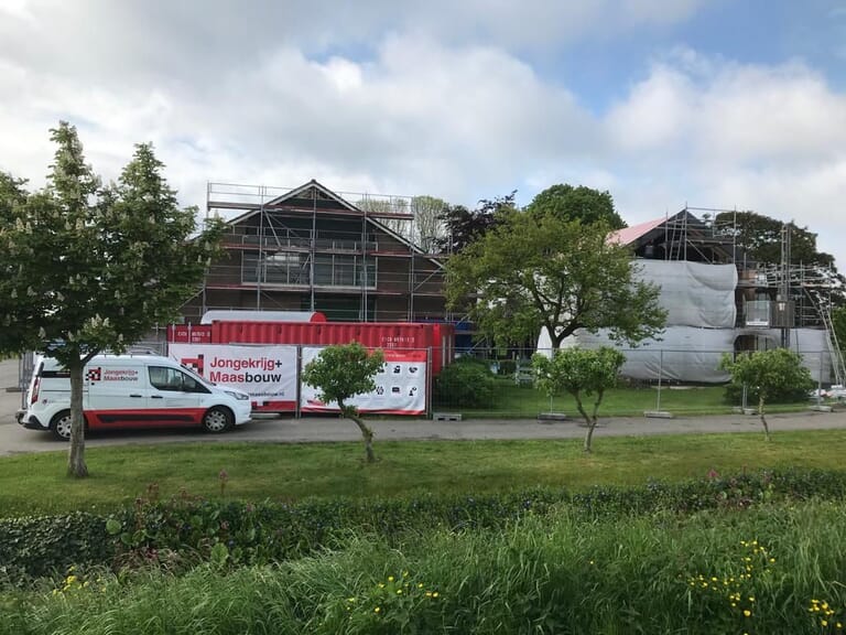 Verbouwing woning met schuur in Strijen