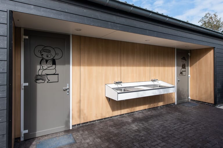 Sanitairgebouw Camping De Heerlijkheid