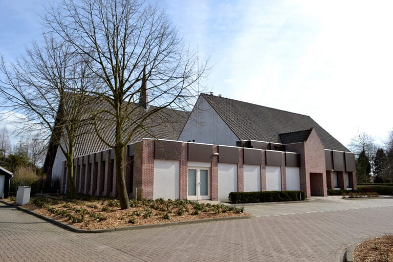 Uitbreiding kerkgebouw