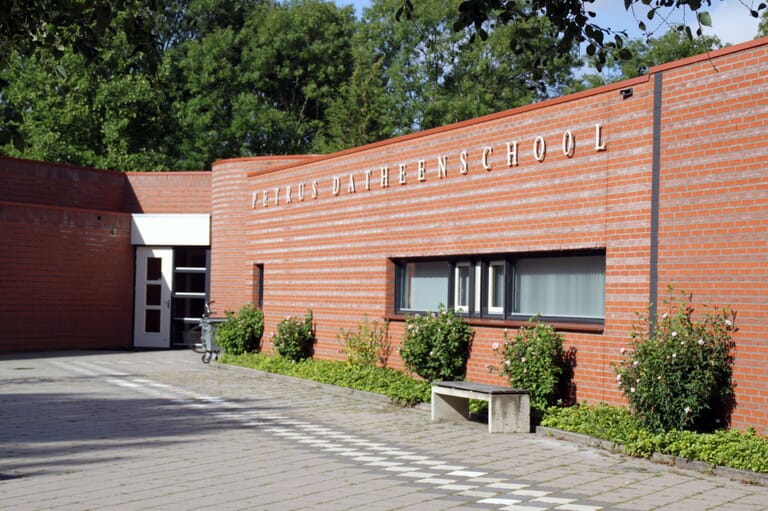 Petrus Datheenschool