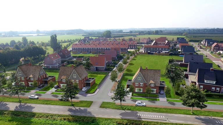 Dorpsvilla's met rieten kap
