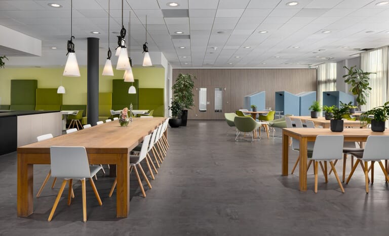 Renovatie en verbouw kantoorgebouw Rabobank tot Beveland Wonen