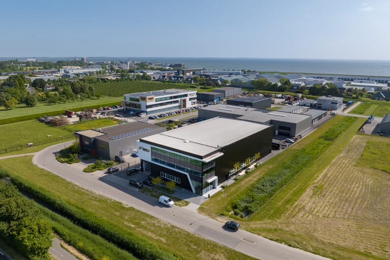 Nieuwbouw bedrijfspand Famateq