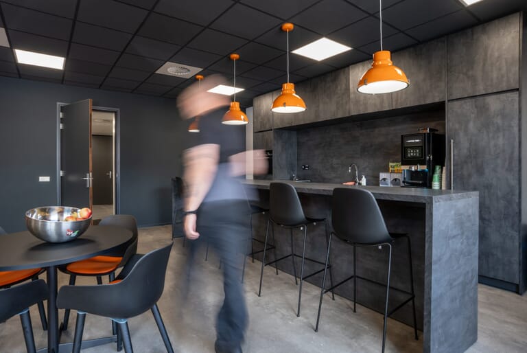 Nieuwbouw en verbouw bedrijfspanden MH Hydrailics