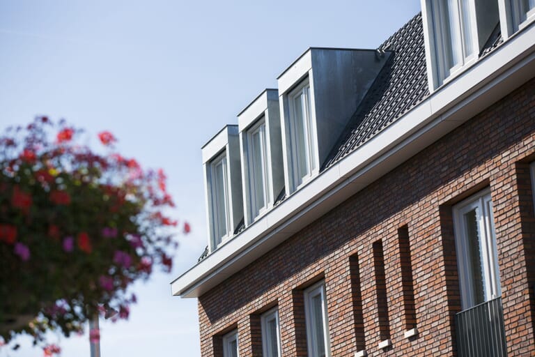 Nieuwbouw winkels en appartementen