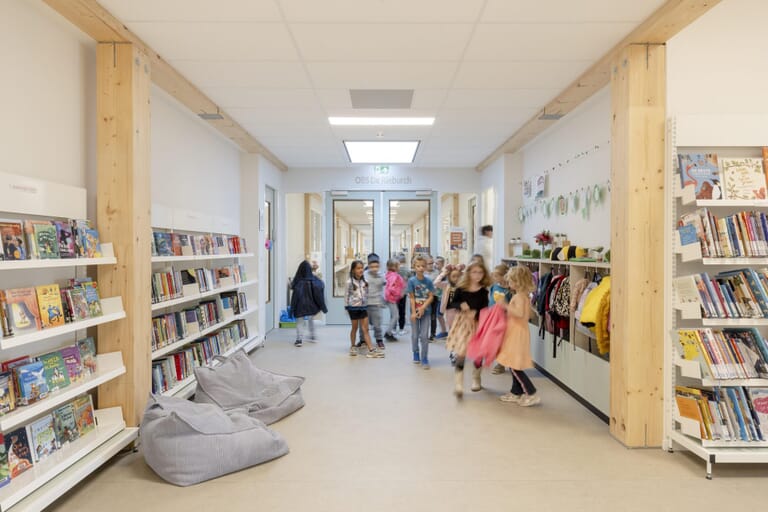 Nieuwbouw “Bredeschool” en “MFA” Sint-Maartensdijk