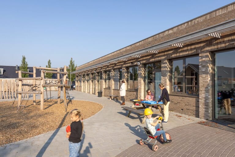 Nieuwbouw “Bredeschool” en “MFA” Sint-Maartensdijk