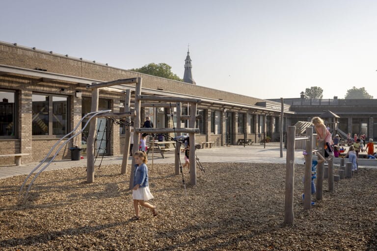 Nieuwbouw “Bredeschool” en “MFA” Sint-Maartensdijk